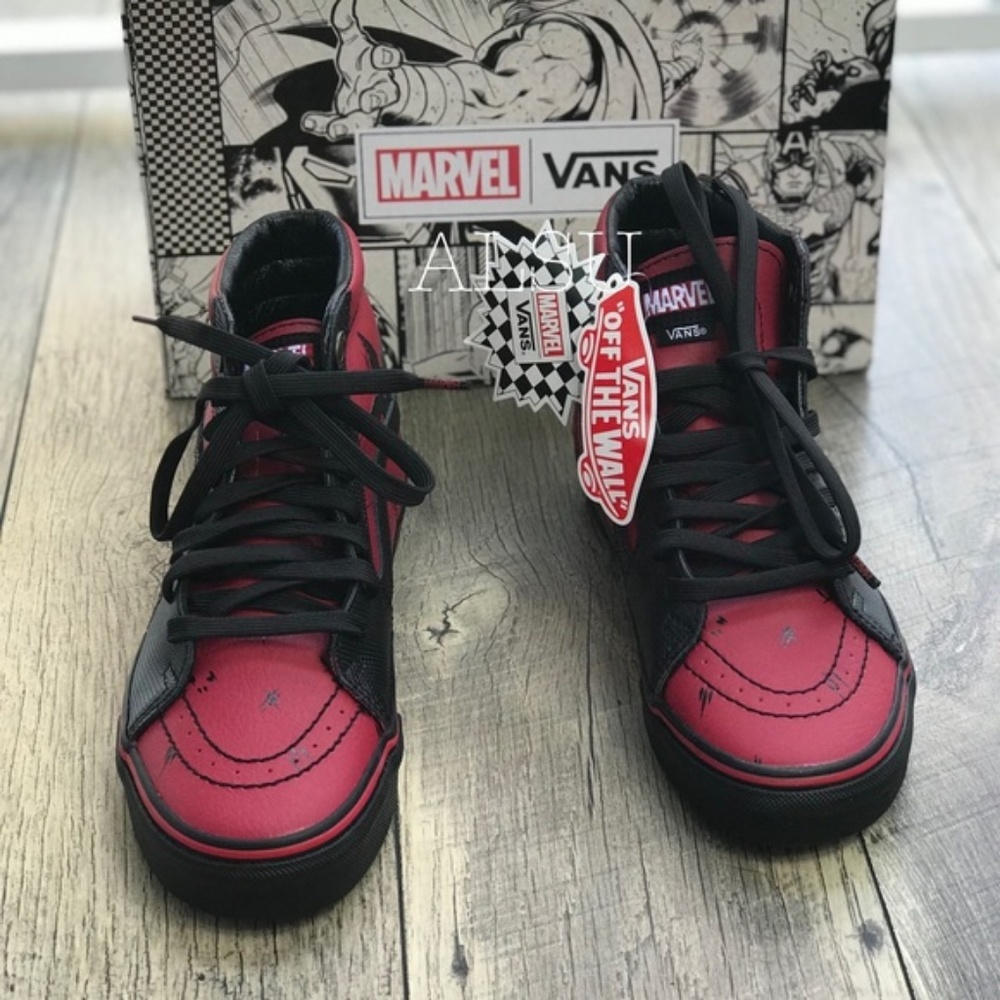 NWT VANS&Marvel SK8-HI Deadpool Black W AUTHENTIC - Picture 3 of 8